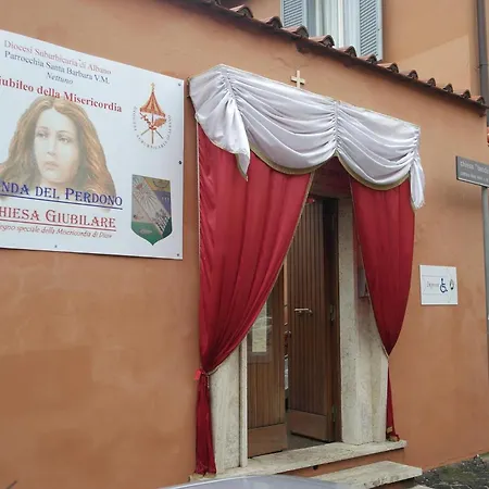 Dom wakacyjny Terrazza A E Chiesa Giubilare Santa Maria Goretti
