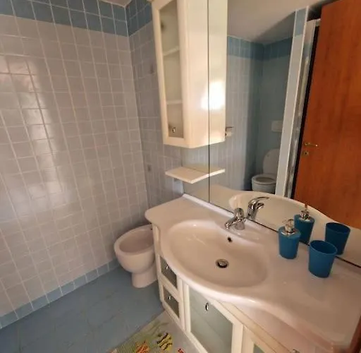 Terrazza A * Nettuno