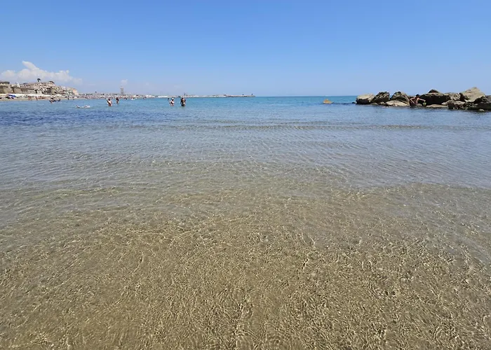 Terrazza A * Nettuno